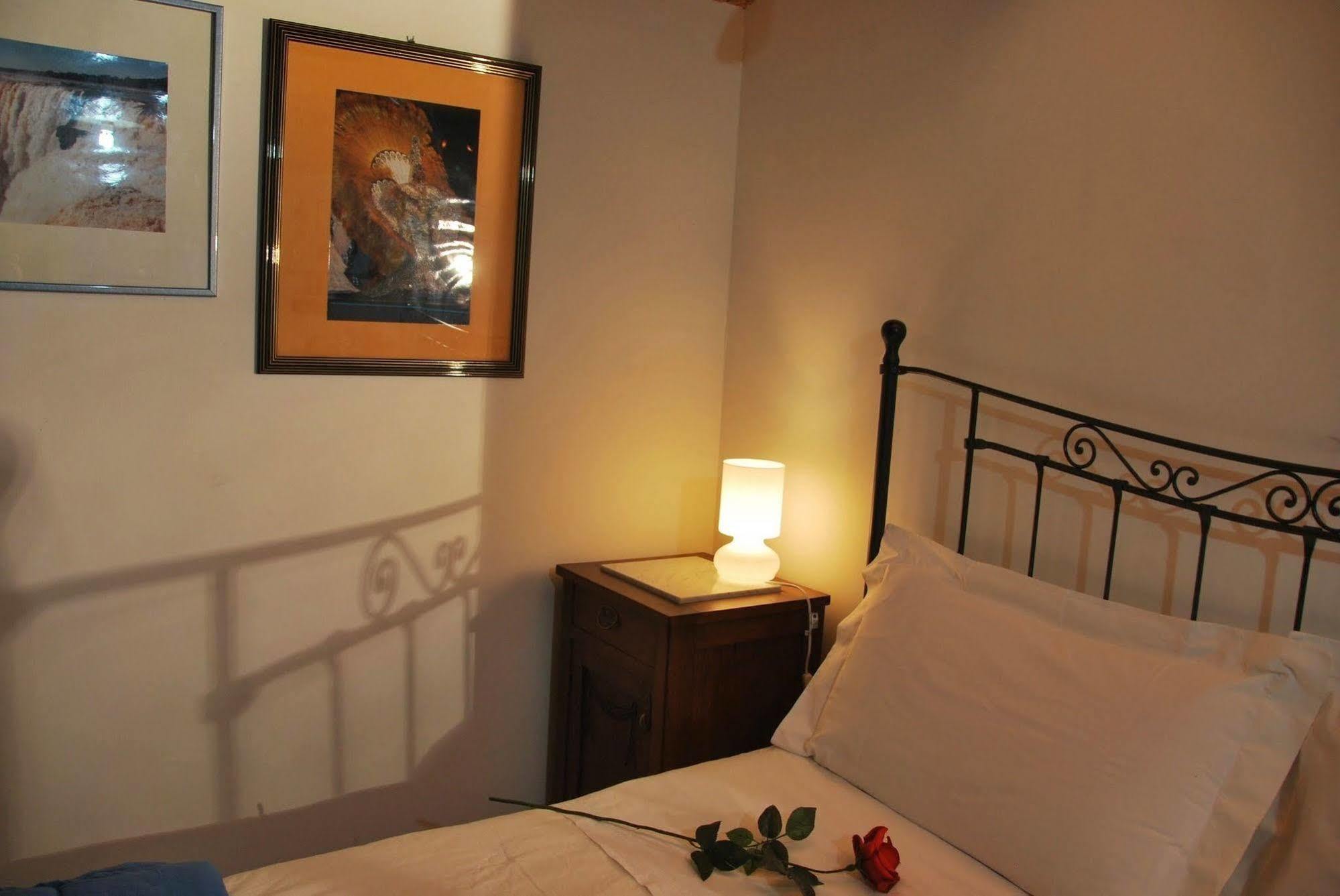 B&B Percorso Verde Ponte Valleceppi Luaran gambar